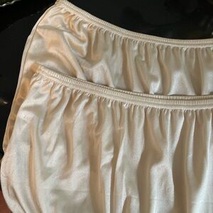 Cream High-Waisted Panties with Full Coverage (2)